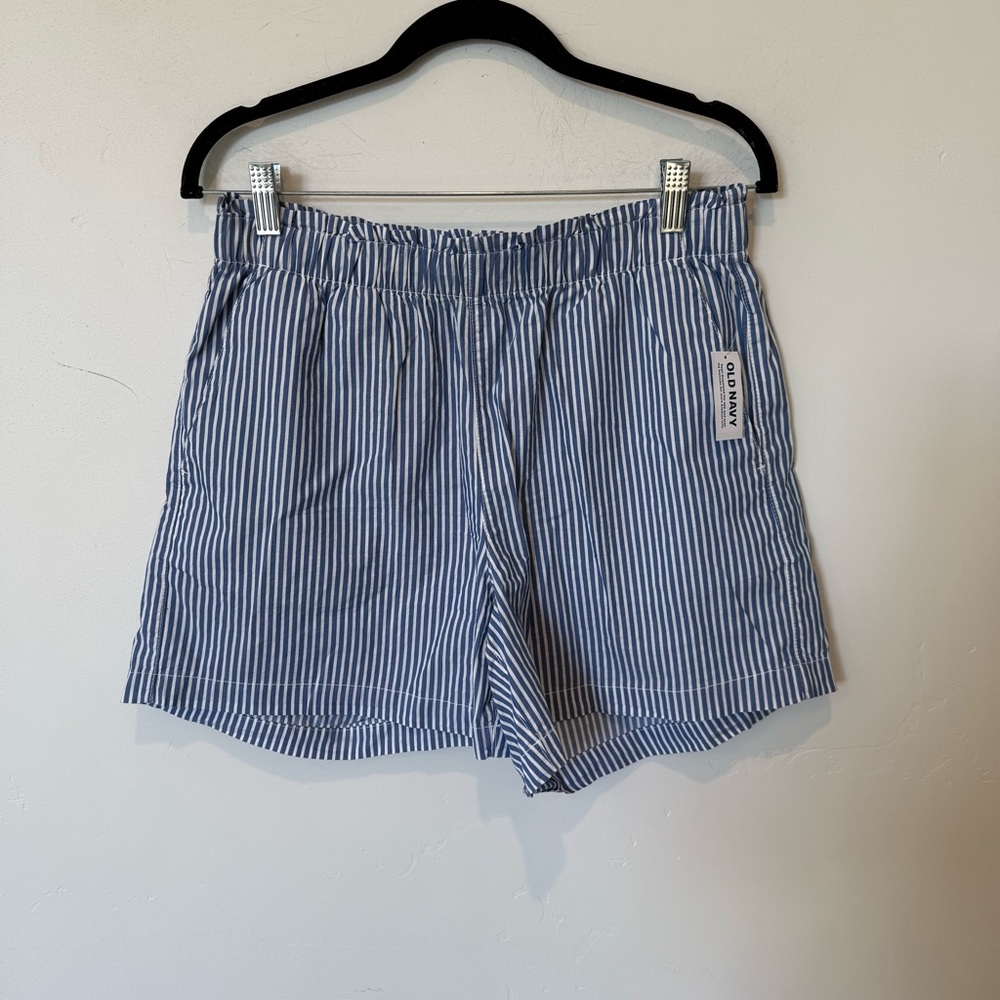 Old Navy NWT Blue and White Striped Boxer Shorts Womens Size Medium 5in Inseam